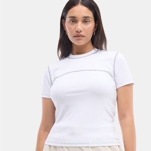 NWT Halfdays Women's Mollie Performance Short Sleeve T-Shirt. Size Small.